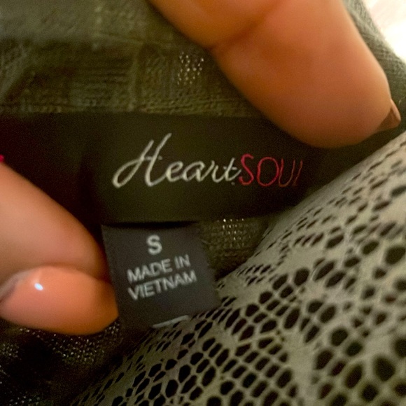 HeartSoul Women’s Top - Picture 5 of 12